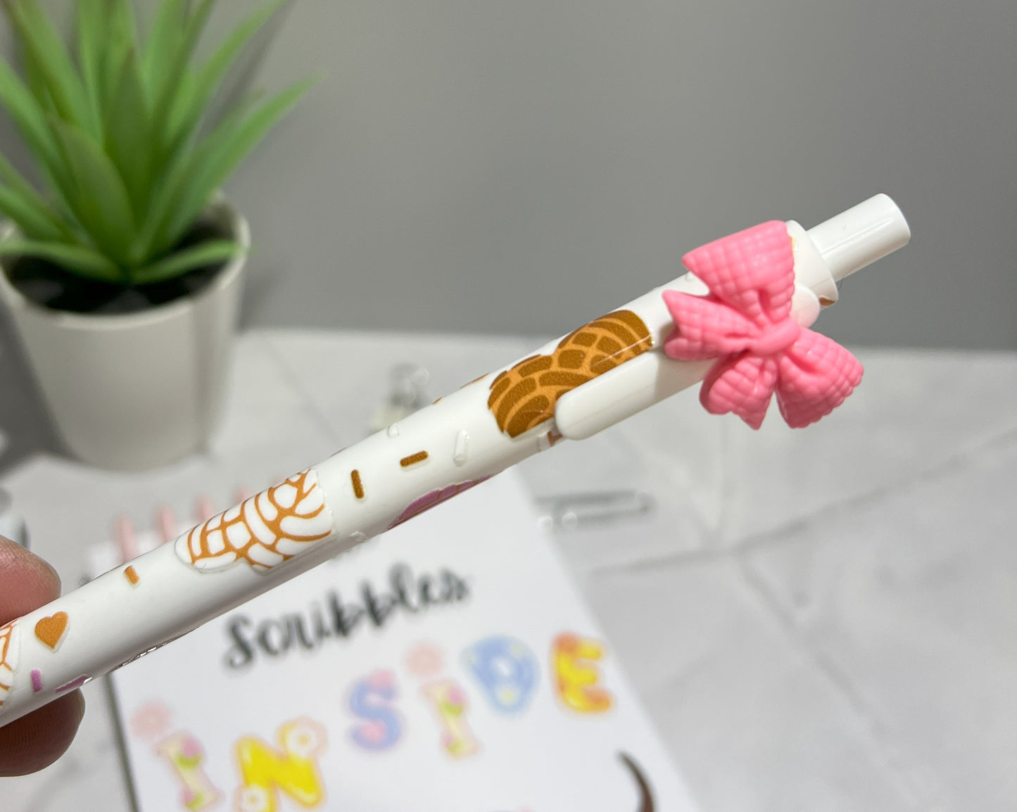 Gel Pen with Charm